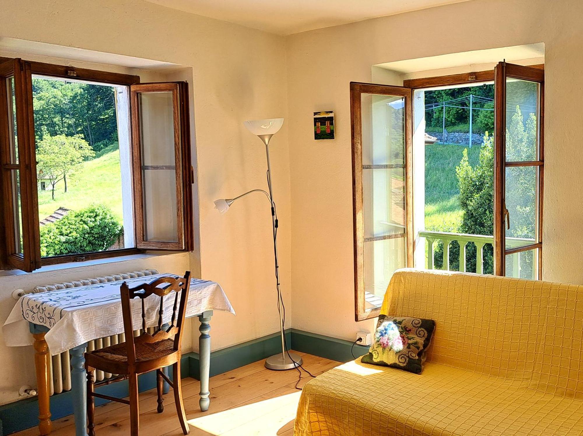 Appartamento Storico Con Giardino Soleggiato - B&B Via Rinaldi Arto Centonara Экстерьер фото